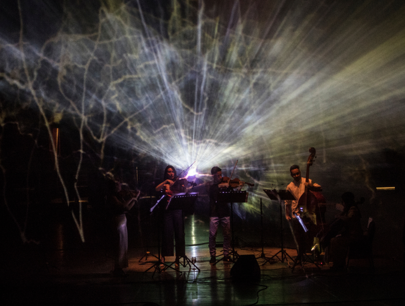 Ensamle Supercluster presentación en el Teatro Degollado